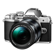 OLYMPUS E-M10 MARK IV + 14-150 F4.0-5.6 PLATA
