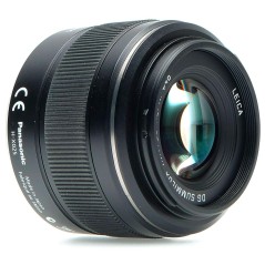 Panasonic 25mm f1.4 Leica