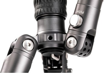 TRIPODE BENRO RHINO 05C CARBONO + ROTULA VX20-3
