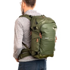 Mochila SHIMODA EXPLORE V2 25L STARTER KIT perfecta para aventureros
