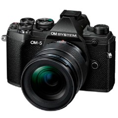 OM SYSTEM OM‑5 KIT 12‑45MM F4 PRO BLACK