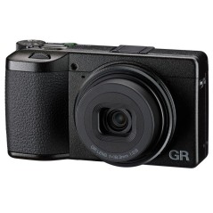 RICOH  GR IV
