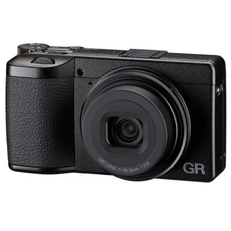 RICOH  GR IV