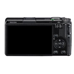 RICOH  GR IV
